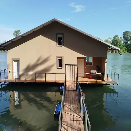 Splav Na Dan Axa Campeggio