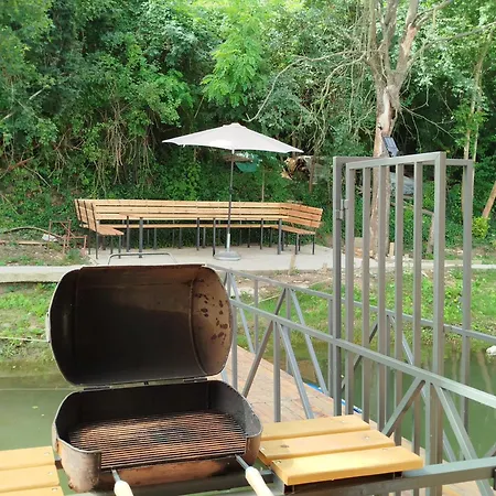 Splav Na Dan Axa Campeggio